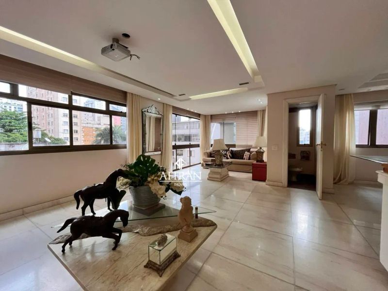 Apartamento com 4 quartos — Funcionários, Belo Horizonte