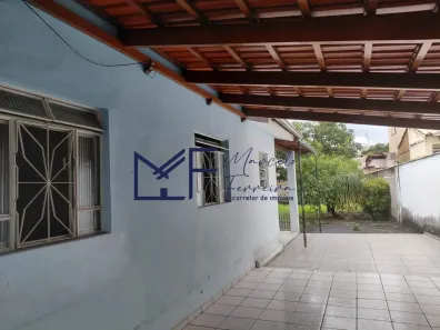 Casa com 4 Quartos à venda, 300m² no Centro, Florestal