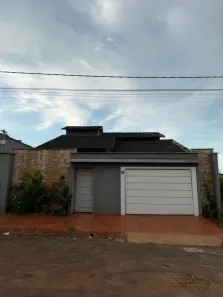 Casa com 3 Quartos à venda, 200m² no , Carmo do Rio Verde