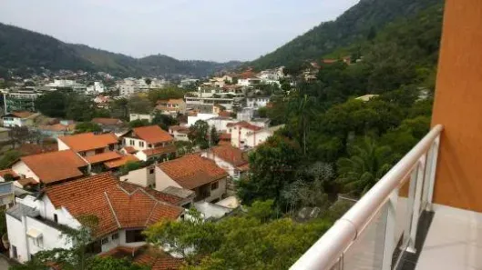 Casa de Condomínio com 4 Quartos à venda, 184m² no São Francisco, Niterói