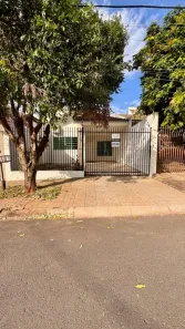 Casa com 3 Quartos para alugar, 99m² no Jardim Iguaçu, Maringá