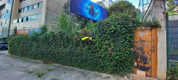Lote/Terreno à venda, 726m² no Estoril, Belo Horizonte