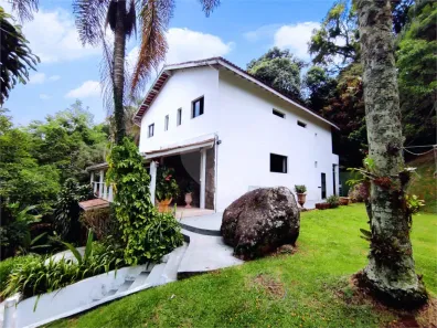 Sobrado com 3 Quartos à venda, 480m² no Roseira, Mairiporã