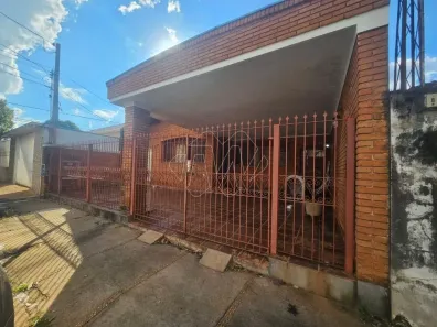 Casa com 3 Quartos à venda, 197m² no Centro, Araraquara
