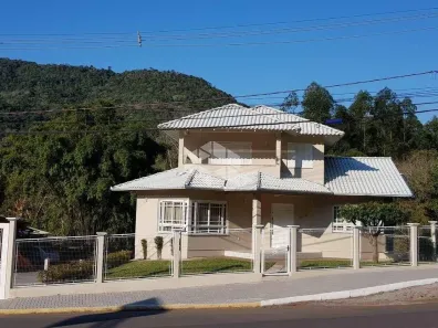 Casa com 3 Quartos à venda, 268m² no , Picada Café