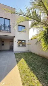 Sobrado com 3 Quartos à venda, 161m² no Novo Mundo, Curitiba