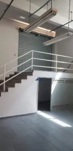 Galpão/Depósito/Armazém para alugar, 500m² no Vila Pompéia, São Paulo