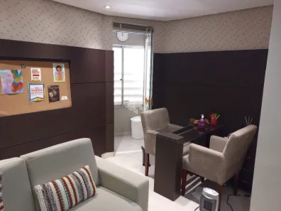Sala Comercial à venda, 101m² no Rio Branco, Porto Alegre