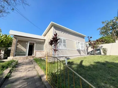 Casa com 3 Quartos à venda, 190m² no Laranjal, Volta Redonda