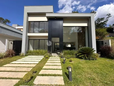 Casa de Condomínio com 3 Quartos à venda, 200m² no Posse, Teresópolis