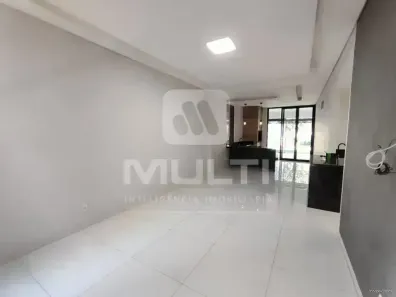 Casa com 4 Quartos à venda, 190m² no Segismundo Pereira, Uberlândia