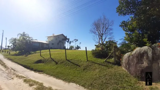 Lote/Terreno à venda, 903m² no Areias de Macacu, Garopaba