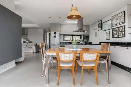 Casa de Condomínio com 3 Quartos à venda, 233m² no Rio Tavares, Florianópolis