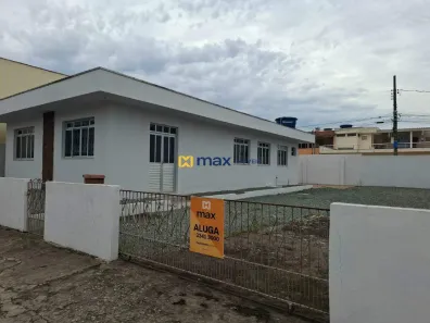 Casa com 3 Quartos para alugar, 150m² no São João, Itajaí