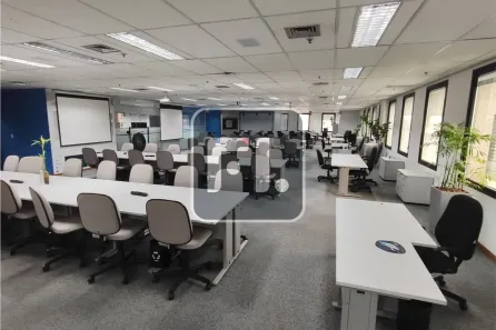 Sala Comercial à venda, 650m² no Cidade Monções, São Paulo