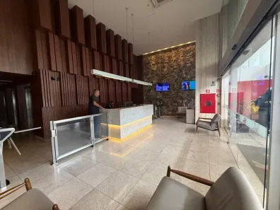 Sala Comercial à venda, 47m² no Jardim Goiás, Goiânia