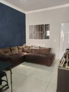 Casa com 2 Quartos à venda, 55m² no Loteamento Ilha Bela, Uberaba