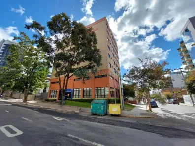 Ponto Comercial para alugar, 600m² no Medianeira, Caxias do Sul