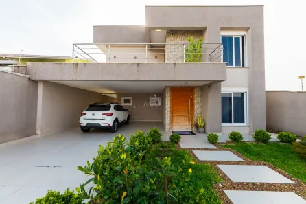 Casa com 3 Quartos à venda, 231m² no Cidade Industrial, Curitiba