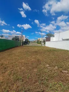 Lote/Terreno à venda, 300m² no Uruguai, Teresina