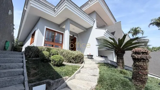 Sobrado com 4 Quartos à venda, 253m² no Bom Retiro, Joinville