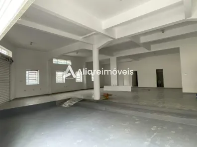Prédio Comercial para alugar, 700m² no Santana, São Paulo