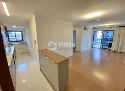 Apartamento com 2 Quartos à venda, 66m² no Centro, Curitiba