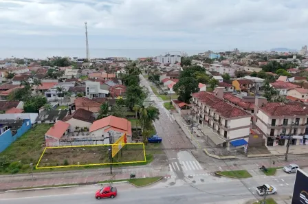 Lote/Terreno à venda, 360m² no Itapema do Norte, Itapoá
