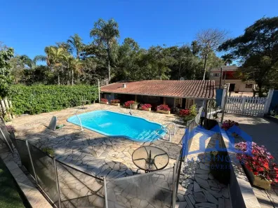 Fazenda/Sítio com 3 Quartos à venda, 1000m² no , Mairinque