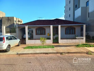 Casa com 4 Quartos à venda, 250m² no Cancelli, Cascavel