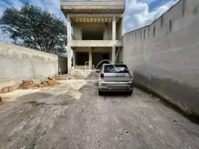 Casa com 2 Quartos à venda, 190m² no Trevo, Belo Horizonte