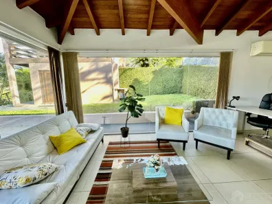 Casa com 3 Quartos à venda, 245m² no Vila Nova, Novo Hamburgo