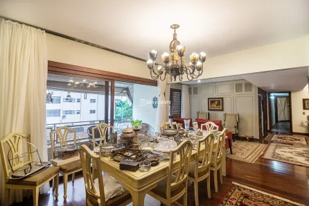 Apartamento com 3 Quartos à venda, 240m² no Moinhos de Vento, Porto Alegre