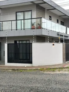 Sobrado com 3 Quartos à venda, 129m² no Itacolomi, Balneário Piçarras