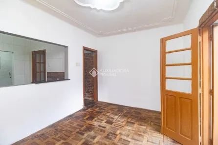 Apartamento com 2 Quartos para alugar, 56m² no Farroupilha, Porto Alegre