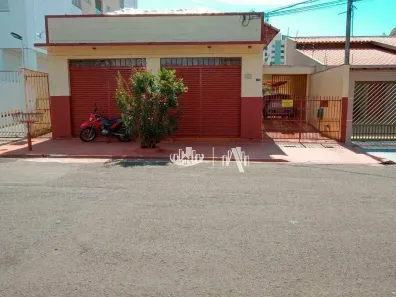 Imóvel Comercial com 6 Quartos à venda, 737m² no Vila Brasil, Londrina