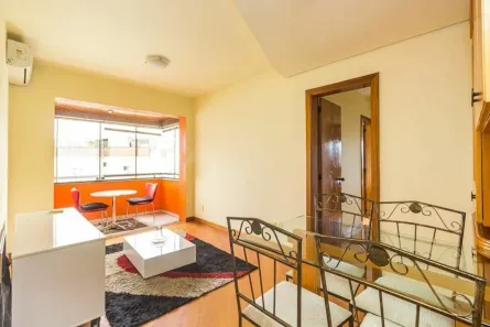 Apartamento com 2 Quartos à venda, 58m² no Menino Deus, Porto Alegre