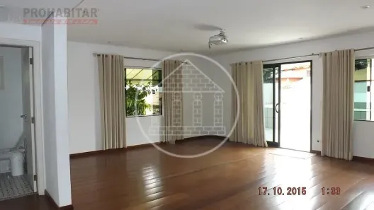 Sobrado com 4 Quartos à venda, 442m² no Interlagos, São Paulo