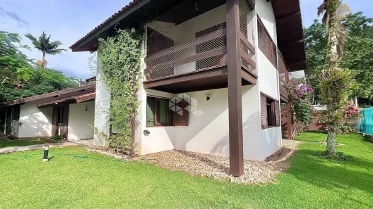 Casa com 6 Quartos à venda, 327m² no Trindade, Florianópolis
