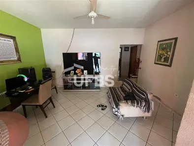 Casa com 2 Quartos à venda, 141m² no Jaraguá, Uberlândia