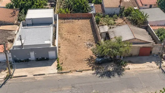 Lote/Terreno à venda, 388m² no Jardim Vitória, Goiânia
