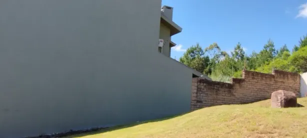 Lote/Terreno com 1 Quarto à venda, 217m² no Hípica, Porto Alegre