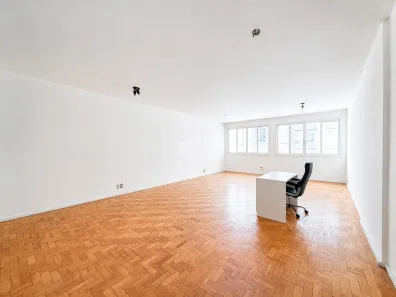 Sala Comercial à venda, 55m² no Centro Histórico, Porto Alegre