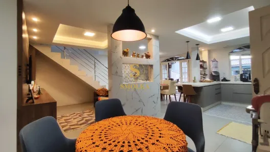 Casa com 4 Quartos à venda, 240m² no Barreiros, São José