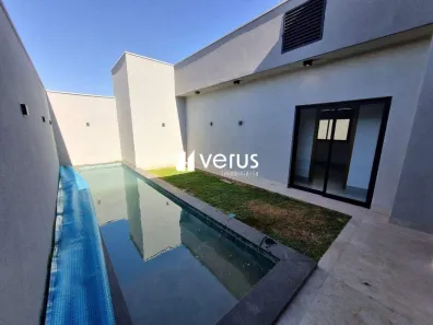 Casa com 3 Quartos à venda, 175m² no Grand Ville, Uberlândia