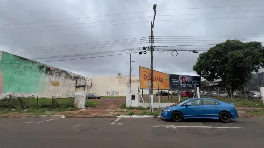 Lote/Terreno à venda, 884m² no Centro, Londrina