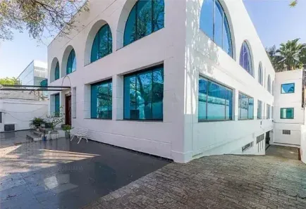 Prédio Comercial para alugar, 700m² no Jardim Everest, São Paulo