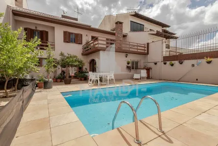 Casa com 3 Quartos à venda, 360m² no Jardim Itu, Porto Alegre