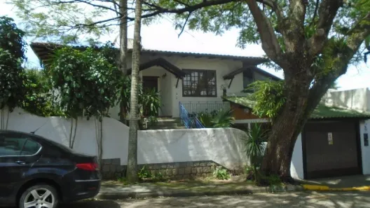 Casa com 4 Quartos à venda, 300m² no Lagoa da Conceição, Florianópolis