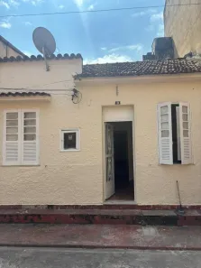 Casa com 1 Quarto para alugar, 40m² no Ramos, Rio de Janeiro